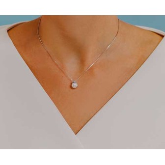 Girocollo perle e diamanti GLP 545 indossato